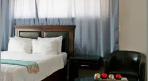 Peace & Lovely Bed and Breakfast - Image 3