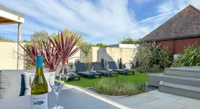 NEW Luxury Home with HotTub, Cinema and Firepit - Image 4