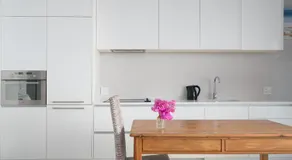 Camps Bay Studio Apartments - Self-catering - Image 3