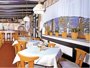 Hotel Alt Cues - Image 5
