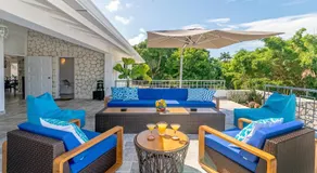 Magnificent 5-Bedroom Estate Villa, Sleeps 12 - Image 3