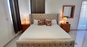 Popsy Villa 3 Bedrooms with Pool - Image 2