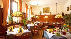 Hotel & Gasthof Zum Löwen - Image 3