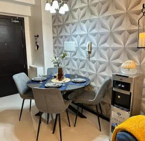 Stay at Downtown Suite 2 in BGC, Taguig City - Image 5