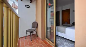 AzuLine Hostal Dinamarca - Image 3