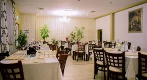 Hotel Corona - Image 3