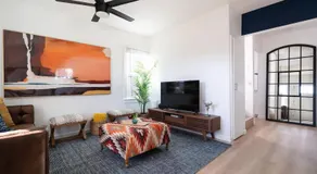* Bueno Bueno Casita * / 7 min to Downtown / 4 Bdr - Image 2