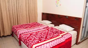 Safari Inn - Image 2