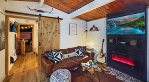 The Love Shack Big Bear - Image 2