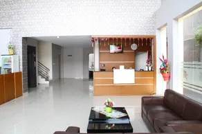 Newstar Hotel Jakarta - Image 2