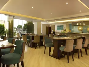 St Mark Hotel - Image 4