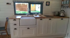 Orchard Farm Luxury Glamping and Campsite - Image 5