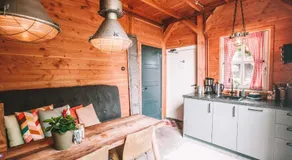CRASH'NSTAY - The Silo Bungalow - Image 5