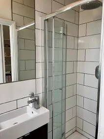 Grand & Graceful One Bed Flat in Clifton Village - Image 5