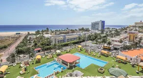 Palm Garden with sea views to the pools and beach - Image 2