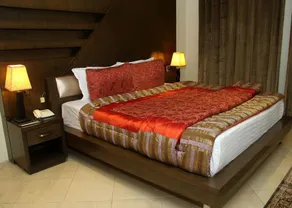 Bling International Hotel Multan - Image 2