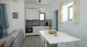 Stacy's house - Image 4