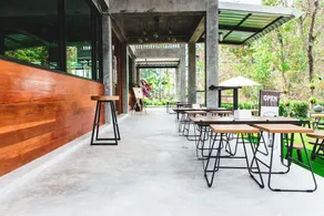 Stucco Loft Residency - Image 5