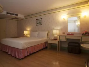 Florida Hotel - Image 5