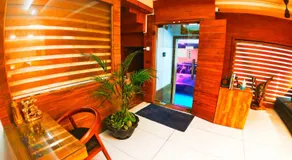 Pool View Resort - Image 2