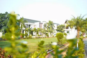 Holiday Aapke liye - Image 3
