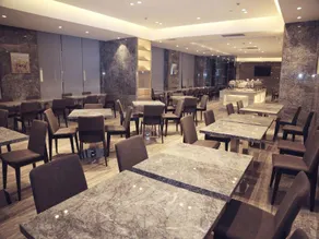 Wanrui Seasons Hotel - Image 2