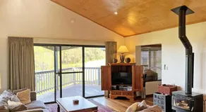 Serendeva: Stunning views, private & EV charger - Image 2