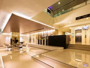 52 Hotel - Image 5