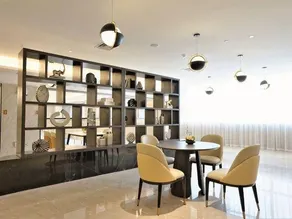Yilin Hotel - Image 5