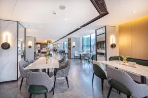 Atour Hotel Zhuhai Gongbei Fuhuali - Image 3