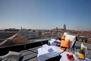 ACQUAMARE Suite with Roof terrace & Canal view - Image 3