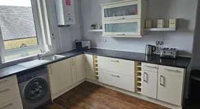 Snug - Abhainn Apartment - Image 4