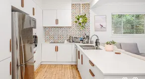 Renovated Coastal 3 BR House with Heated Pool - Image 3