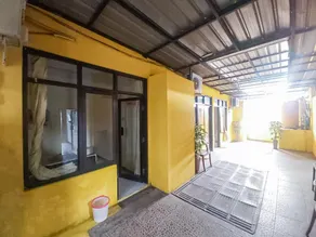 De Luck Homestay near Alun Alun Sidoarjo - Image 2
