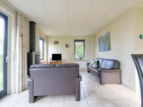 Serene Holiday Home in Gaasterlan-Sleat - Image 4
