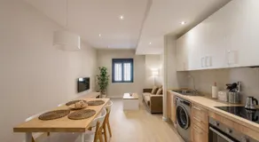 Apartamentos Pinar Málaga Centro - Álvarez - Image 2