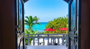 Viking Hill Oceanfront Hostel & Resort - Image 4