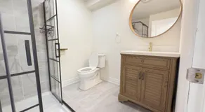 Cozy room with private bath near Don Mills Subway - Image 4