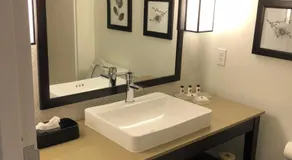 Fairfield by Marriott Inn & Suites Page - Image 3