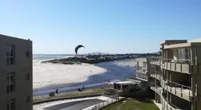 A310 Lagoon Beach Apartment & Spa - Image 4
