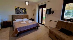 Alkioni's Nest Apartments - Image 2