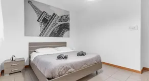 Quiet and modern stay just outside Milan - Image 5