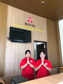 SANS Vibes Hotel Grand Danau Toba Balige - Image 3