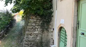 Maison au pied du château + parking privé - Image 5