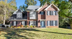 4BR Home with Office, Game Room, Deck and Huge Lawn FIFA Ready! - Image 4