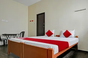OYO Flagship 81407 Sri Ganesha Premium Home Stay - Image 1
