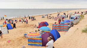 Hollie’s Hemsby holidays - static caravan - Image 4