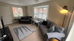 Beautiful Family Home - Image 4
