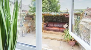 Poets Cottage - Image 4