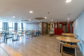 Hotel Sunflare - Image 2